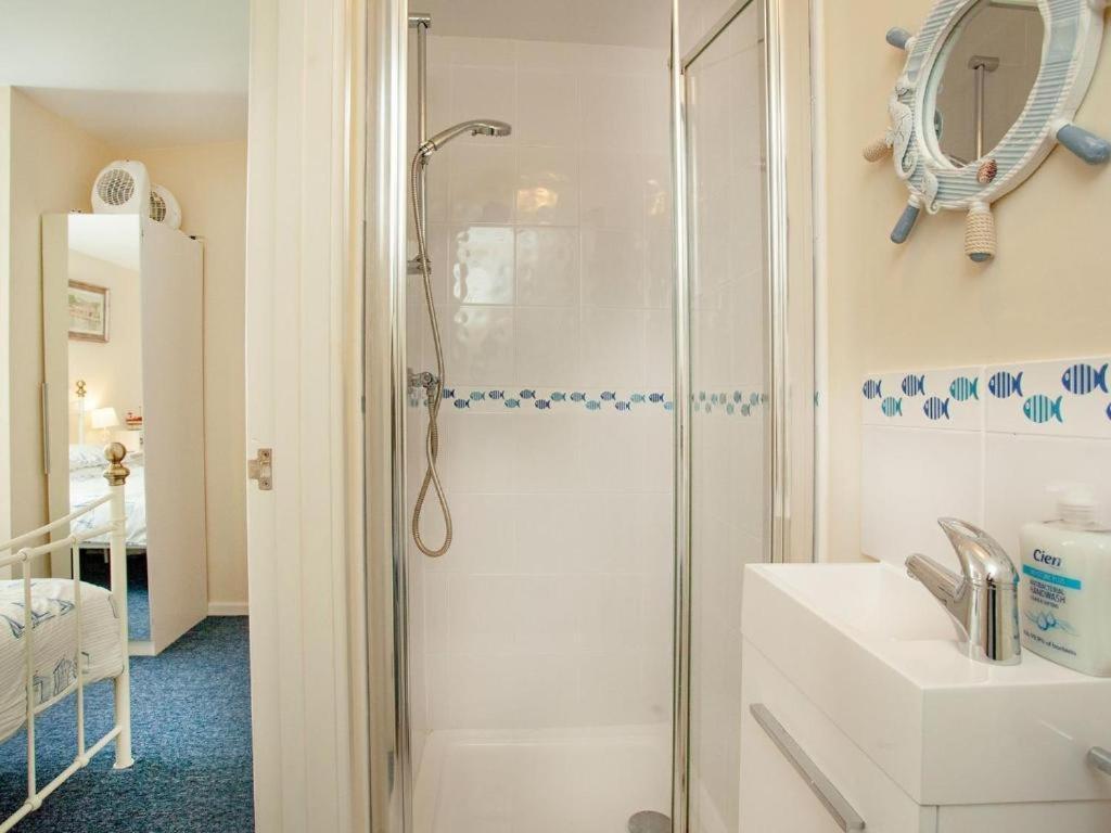 Sunnydaze-Detached Chalet With 2 Bedrooms And 2 Bathrooms And Private Parking Outside Door 다트머스 외부 사진