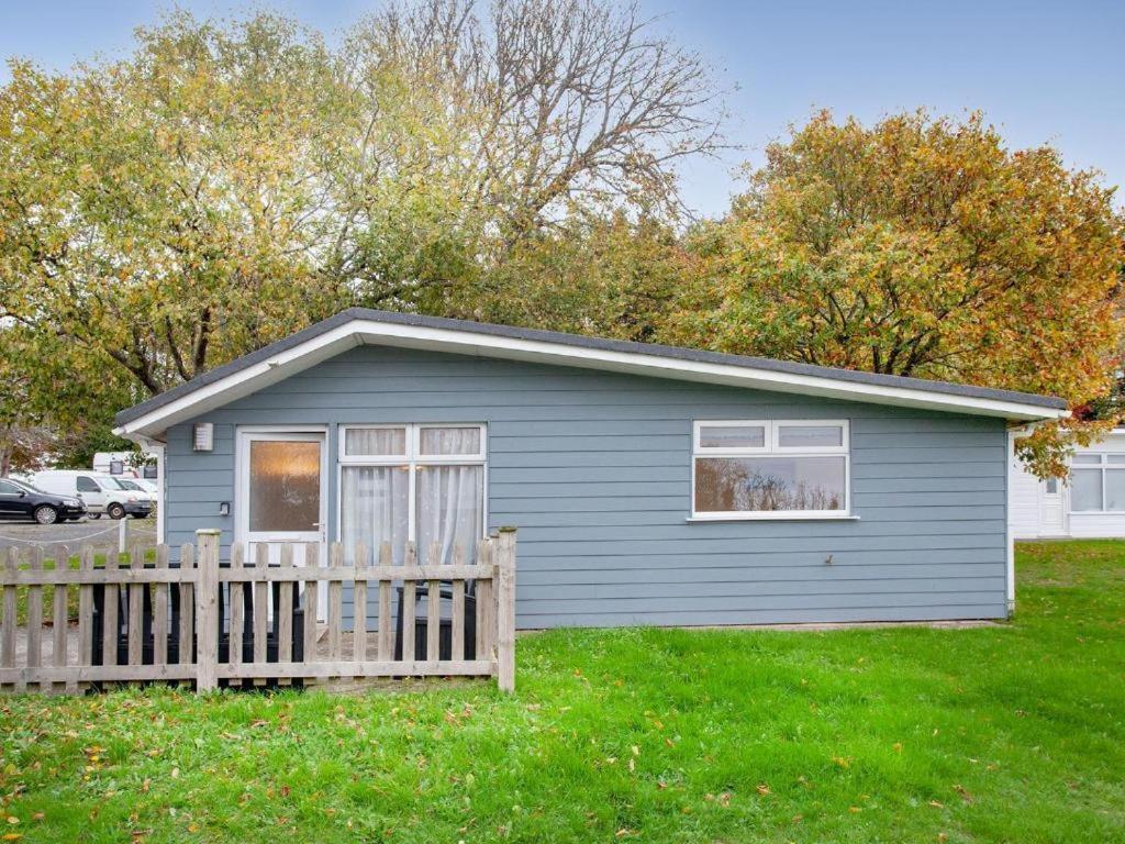 Sunnydaze-Detached Chalet With 2 Bedrooms And 2 Bathrooms And Private Parking Outside Door 다트머스 외부 사진