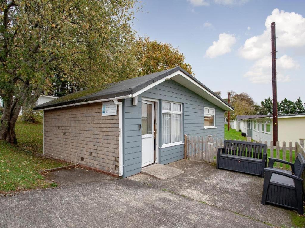 Sunnydaze-Detached Chalet With 2 Bedrooms And 2 Bathrooms And Private Parking Outside Door 다트머스 외부 사진